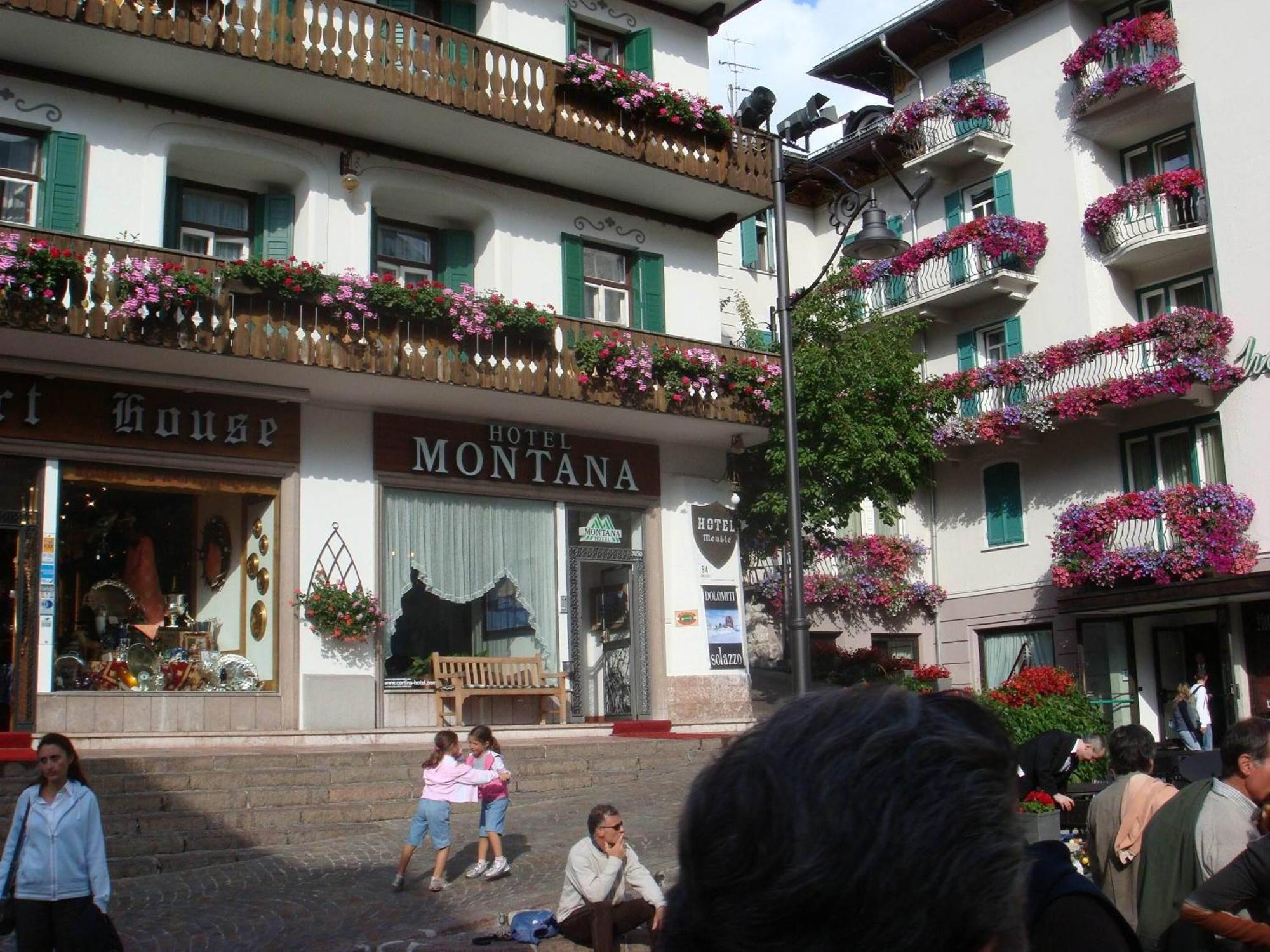 Hotel Montana Cortina d'Ampezzo Luaran gambar