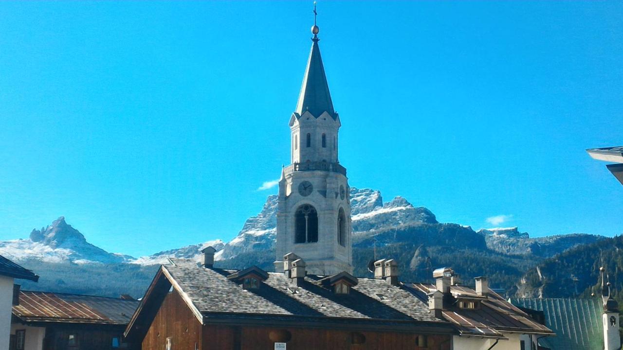 Hotel Montana Cortina d'Ampezzo Luaran gambar