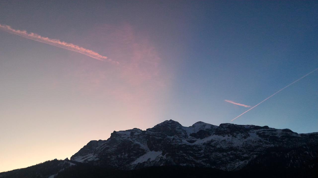 Hotel Montana Cortina d'Ampezzo Luaran gambar